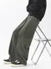 Pantalones de trabajo estilo americano, personalizados, de pierna recta para hombre, con un diseño moderno y elegante, corte relajado, pierna ancha y versátiles para uso casual en otoño.