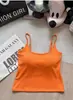 Camisola Rayada de Chica Atractiva con Hermoso Diseño en la Espalda, Copas Integradas, Se Puede Usar por Fuera o por Dentro, Top Sexy Corto Ajustado Versátil para Mujer