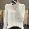 Cardigan de Tricô Feminino para o Dia a Dia, Gola Lapela, Renda Canelada, Botões, Corte Ajustado, Lançamento Primavera 2026, Lã Fina