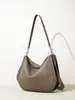 Bolso cruzado de diseño de nicho de lujo versátil retro europeo y americano, bolso de hombro debajo del brazo de cuero genuino de gran capacidad