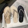 Chanclas Planas con Bloques de Color y Pedrería 2026 Nuevo Estilo de Verano Suela Suave Antideslizantes Zapatos de Playa para Exteriores Sandalias de Tira Trendy