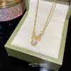 Cadena para Clavícula Geométrica de Circonita con Lazo Dulce Versátil Exquisita de Acero de Titanio para Mujer Sensación de Alta Gama Lujo Ligero Simple Temperamento Collar