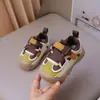 Zapatos para bebé con suela blanda, nuevos modelos de primavera y otoño, zapatillas deportivas de cuero transpirables y antideslizantes para niños y niñas, zapatos funcionales