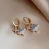 Brincos de Flor de Trevo de Quatro Folhas com Microincrustação de Zircônia, Moda 2026, Populares na Internet, Design Único e Versátil, Brincos Elegantes para Mulheres