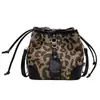 Bolso Cubo Retro de Estampado de Leopardo de Nicho para Mujer 2025 Nuevo Estilo de Alta Gama Bolso Cruzado de Hombro de Moda para Viajar