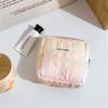 Bolsa de almacenamiento en nube MAYRABBIT de alta apariencia transfronteriza, bolsa para labiales, monedero, bolsa portátil para toallas sanitarias para mujeres