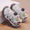 Novos Sapatos de Caminhada ao Ar Livre de Verão 2026 para Crianças, Tênis Esportivos Casuais Respiráveis para Meninos, Sapatos de Malha Antiderrapantes para Meninas
