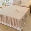 2024 Nueva Falda de Cama Estilo Princesa Pieza Única Colcha Acolchada Engrosada Cubierta Antipolvo Juego de Tres Piezas Cubierta de Falda de Cama con Encaje