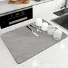 Estilo Quente Transfronteiriço Tapete Simples para Casa Cozinha Banheiro Bancada Absorvente Antiderrapante Mesa de Jantar Isolante Térmico Antiescaldante Jogo Americano Dropshipping