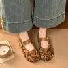 Zapatos Birkenstock cómodos de 3 cm con estampado de leopardo, versátiles para primavera/otoño con hebilla, zapatos Mary Jane retro de suela blanda con aumento interno de altura, estilo francés