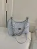 Bolsa de Ombro com Corrente Rombos Design de Nicho para Mulheres Verão 2026 Nova Moda Simples para o Dia a Dia Transversal de Ombro para Mulheres
