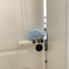 Bonita funda protectora para manija de puerta con forma de nube sonriente, ideal para decorar el hogar. Buena funda protectora antiestática y anticolisión para manija de puerta.