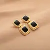 Pendientes de Botón Cuadrados de Metal Geométricos Minimalistas de Moda y Únicos para Mujer, Adecuados para el Viaje Diario, Diseño de Espiral para Mosquitos, Clips para Orejas sin Perforar para Mujer