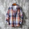 Outono estilo Hong Kong ins camisa xadrez masculina manga longa estilo coreano moderna jaqueta bonita camisa casual para casal corte justo