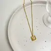 Estilo Chino Retro Lujo Ligero Diseño de Nicho Carácter de Fortuna Caballo Pequeño Ladrillo de Oro Colgante Cadena de Acero de Titanio Collar para Mujer Cadena para Clavícula Accesorio