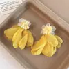 Flores Amarelas Claras de Gaze, Românticas e de Conto de Fadas, Brincos Frescos da Primavera e do Verão Tendência, Brincos Delicados, Acessórios da Moda