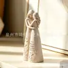 Nueva Escultura Serie Familiar: Hermanas Abrazándose, Adorno de Decoración para el Hogar de Arenisca para Escritorio de Oficina, Entrada y Decoración de Gabinete