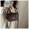 Bolso de mano pequeño cuadrado estilo coreano, ligero, transfronterizo, para mujer, nueva colección invierno 2025, bolso de hombro con estampado de mariposas, bolso cruzado elegante