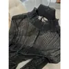 Recomendação PrincipalColeção Nova Yuran 26 Início da Primavera: Camisa Básica de Manga Longa com Gola Alta Canelada Amassada com Fio Dourado e Prateado
