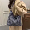 Bolsa de Compras de Gran Capacidad para el Trayecto Diario, Bolso Tote con Diseño Retro de Nicho, Nuevo Bolso Casual de Moda Primavera 2026 para el Hombro