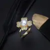 Aretes, Colgante, Collar y Anillo de Trébol de Cuatro Hojas para Influencers de Tiktok y Kuaishou, Set de Tres Piezas, Clásico Versátil, Selección Exquisita