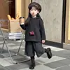 Conjunto de pantalones a rayas para niñas estilo coreano, nuevo conjunto de dos piezas de moda primavera y otoño 2026 para niñas pequeñas