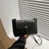 Bolsa Baguete Vintage de Axila para Mulheres 2025 Nova Moda Bolsa Feminina de Ombro Único Versátil Design Nicho Bolsa de Mão Vintage