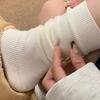 Calcetines para Mujer Crema Jk Primavera y Verano Calcetines de Media Pantorrilla Finos Color Sólido Absorbentes de Sudor Versátiles Rayas Verticales Lindos para Niñas Calcetines de Felpa
