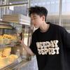 Hong Kong Estilo T-shirt de manga curta Masculino Verão Americano Heavy Loose Trendy Brand Moda Ombro Casais Estudantes do Ensino Médio Homens da moda de manga curta