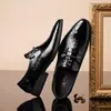 Nuevos Zapatos de Cuero Formales de Negocios para Hombre Primavera y Otoño Zapatos de Cuero de Vacuno Brillantes de Moda Zapatos de Cuero con Patrón de Cocodrilo para Hombre