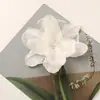Estilo K de Hada Super Elegante Borde Quemado Seda Brillante Gardenia DIY Red para el Cabello Accesorios Corsage Tocado Collar Accesorios de Flores para Mujer