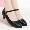 Zapatos de trabajo, elegantes y versátiles, con un tacón esbelto, punta fina cómoda, apertura poco profunda y un diseño ligero adecuado para primavera y otoño, perfectos para mujeres de mediana edad
