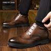 Zapatos de Cuero Wenzhou para Hombre Invierno 2025 Formal de Negocios de Caña Alta Marrón Terciopelo Británico Engrosados Cálidos Zapatos de Cuero para Personas de Mediana Edad y Mayores