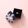 Caja de embalaje para joyería con lazo lista para enviar para anillos, pendientes, pulseras y brazaletes; caja de joyería con tapa y base, adecuada para empaque de regalo