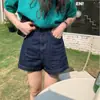 Shorts Jeans Azul Escuro Estilo Hong Kong para Mulheres Verão 2025 Novo Cintura Alta Perna Larga Emagrecedor Cinco Pontos Hot Pants Tendência