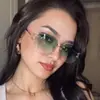 Gafas de sol irregulares sin montura estilo retro americano para mujer, gafas de metal de patilla fina de moda, gafas de sol estilo dama real de lujo ligero