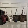 Bolso de Moda Europeo y Americano Estampado de Leopardo Otoño 2025 Nuevo Estilo Casual Madre e Hija Bolso de Hombro Bolso Tote de Gran Capacidad para Ir al Trabajo