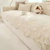 Nuevo cojín de sofá de piel de conejo color crema estilo francés 2026, engrosado para abrigar en otoño e invierno, con diseño antideslizante y una manta de lujo
