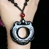Venta al por mayor del fabricante Lantian Tinta Jade Patrón de Serpiente Piedra Colgante de los Doce Zodíacos Colgante de Collar Guan Gong de Doble Cara Flor Floreciente Riqueza