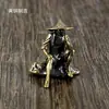 Latão Fumando Figura de Camponeses Antigos Pequenos Ornamentos de Mesa Escritório Rochoso Decoração de Pedra Paisagem Artesanato Estilo Antigo