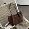 Nueva colección de principios de otoño: bolso tote moderno y espacioso para mujer, un bolso de hombro elegante hecho de gamuza, un bolso de mano ligero y chic para el día a día