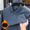 Camisa Polo de Terciopelo Engrosada de Manga Larga para Hombre en Otoño e Invierno Nueva Camiseta Cálida de Negocios Casual Estampada con Cuello para Hombre