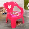 Silla doméstica duradera con respaldo, taburete lindo, silla chirriante especial para niños, silla chirriante para bebé de fábrica de comercio exterior