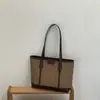 Bolso de mezclilla transfronterizo de gran capacidad para mujer, nuevo modelo de verano 2026, bolso de hombro simple y elegante para el trabajo y los desplazamientos, bolso tote