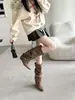 Nueva colección otoño e invierno 2026: Botas de cuña chic, adelgazantes y elegantes de estilo francés con punta fina, que exudan un look sexy y deslumbrante, perfectas para influencers