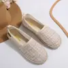 Zapatos de tela transpirables de estilo pescador planos de moda y versátiles para mujer, nuevos zapatos de tela del viejo Pekín para primavera-verano 2026 para mujer