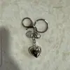 Llavero con forma de corazón de diamantes con incrustaciones de tamaño simple, accesorio creativo para colgar en bolsos, estilo transfronterizo europeo y americano