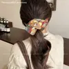 Pañuelo Cuadrado Pequeño Floral para el Cabello, Cuerda para el Cabello Estilo Girly, Goma para el Cabello de Chica Dulce, Nuevo Estilo 2025 Accesorio para el Cabello, Estilo Perezoso
