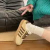 Zapatillas de Entrenamiento Alemanas de Cuero Suave para Mujer, Nuevo Estilo Primavera 2026, Punta Redonda con Cordones Versátiles Suela Suave Tenis Rojos, Zapatos Deportivos Casuales