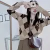 Suéter de Cuadros Rombo de Color Contrastante para Mujer Otoño e Invierno Nuevo Retro Cuello Polo Ropa Exterior Dulce Salado Tejido de Punto Grueso de Manga Larga